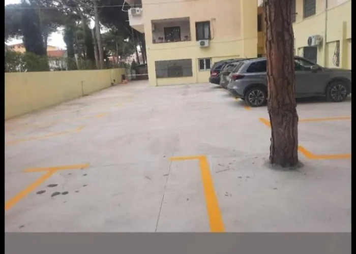 アパート Pine 2 1 *