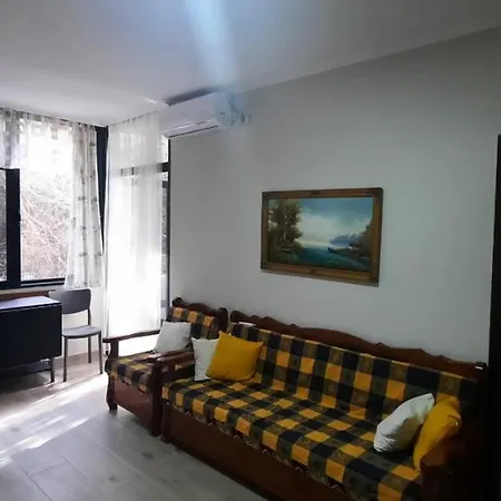 Apartament Pine 2 1