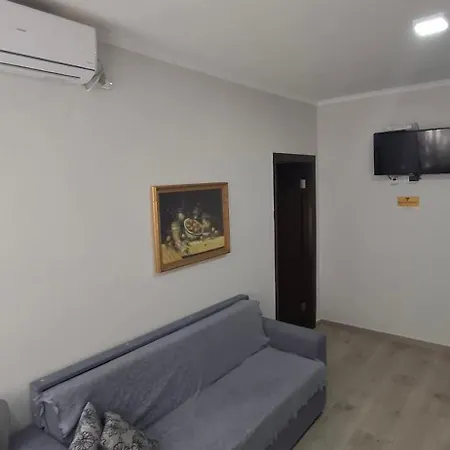 Pine 2 1 Golem (Tirana)